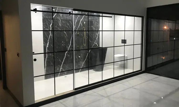 سفارش درب شیشه ای دستشویی