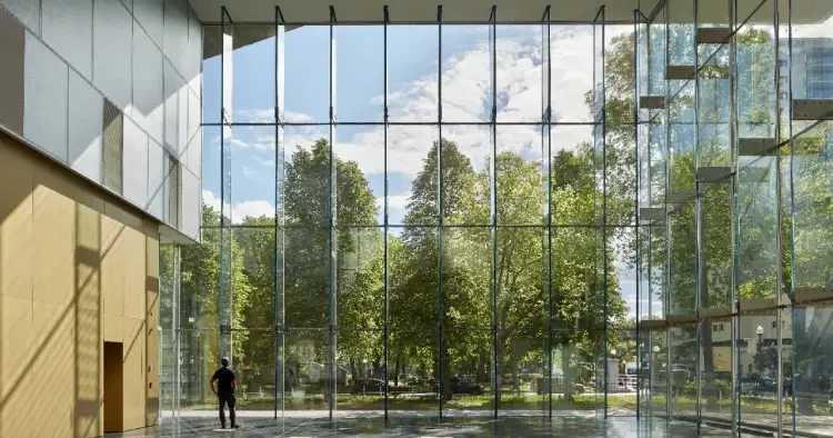 راهنمای انتخاب شیشه مناسب برای کاهش مصرف انرژی